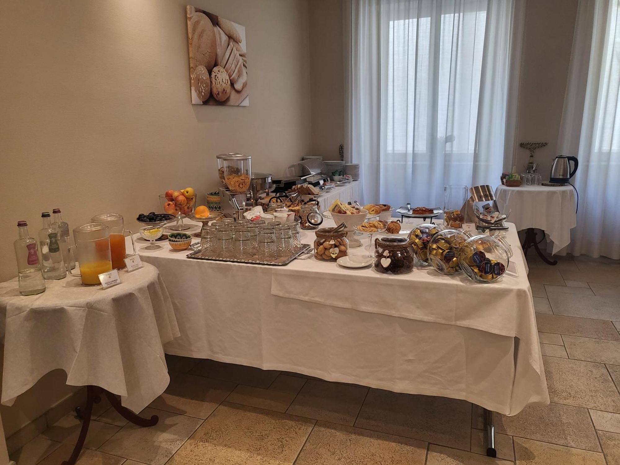 Hotel Lux Αλεξάνδρεια Εξωτερικό φωτογραφία