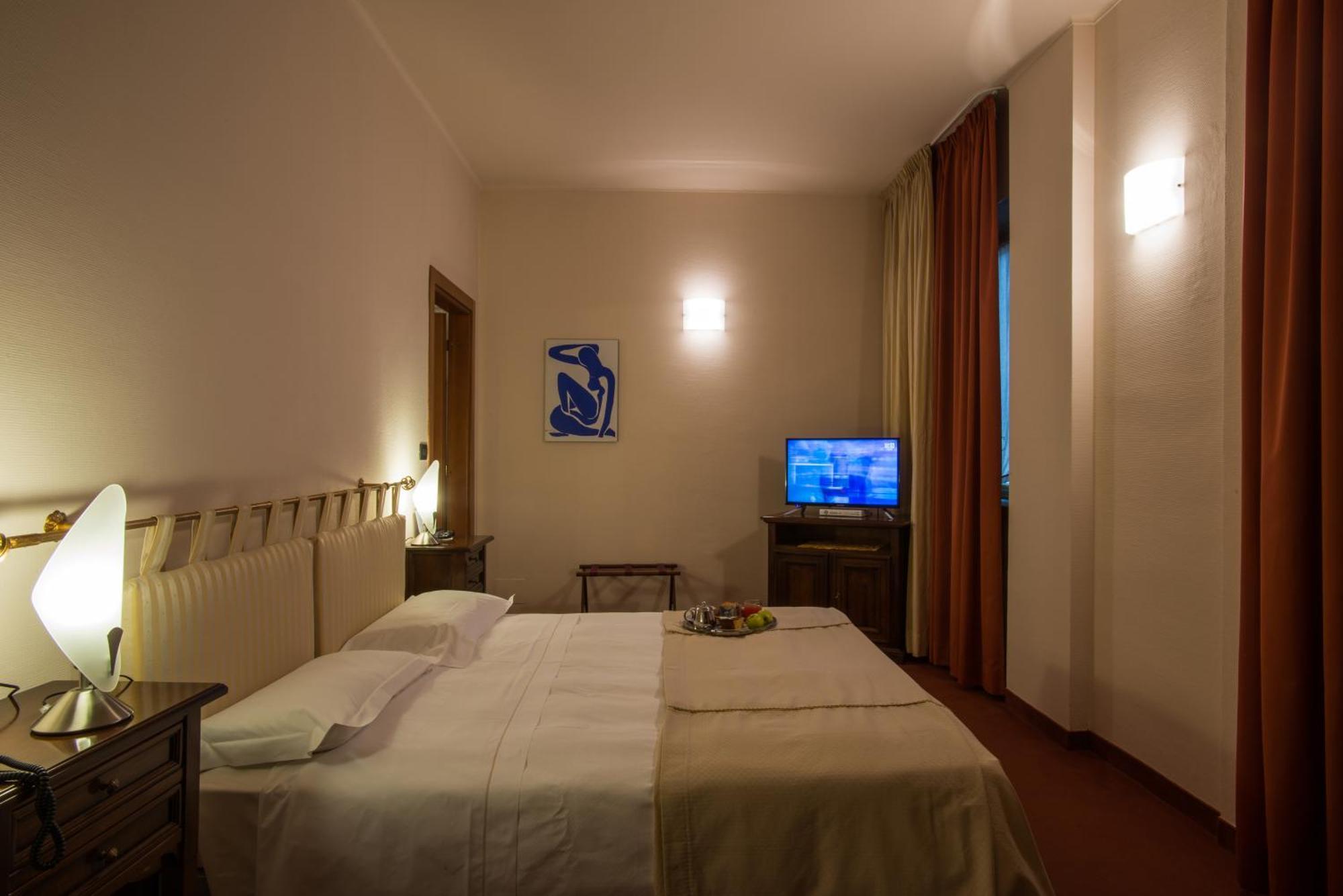 Hotel Lux Αλεξάνδρεια Εξωτερικό φωτογραφία