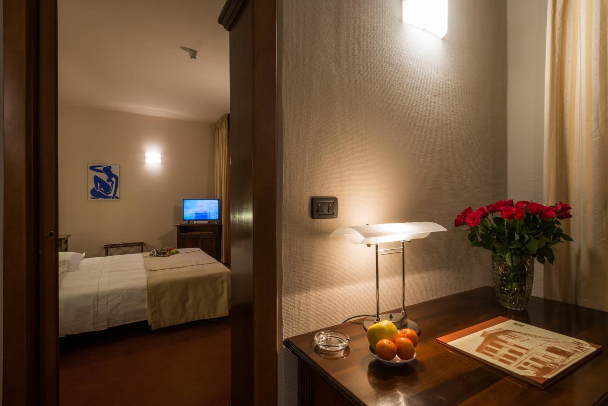 Hotel Lux Αλεξάνδρεια Εξωτερικό φωτογραφία