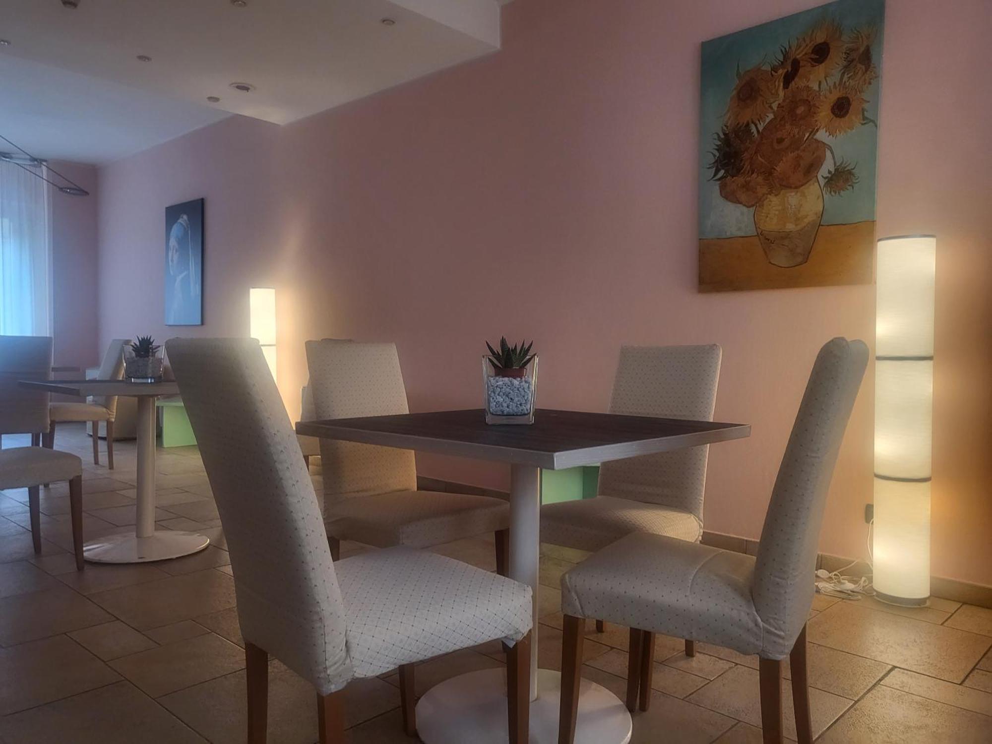 Hotel Lux Αλεξάνδρεια Εξωτερικό φωτογραφία