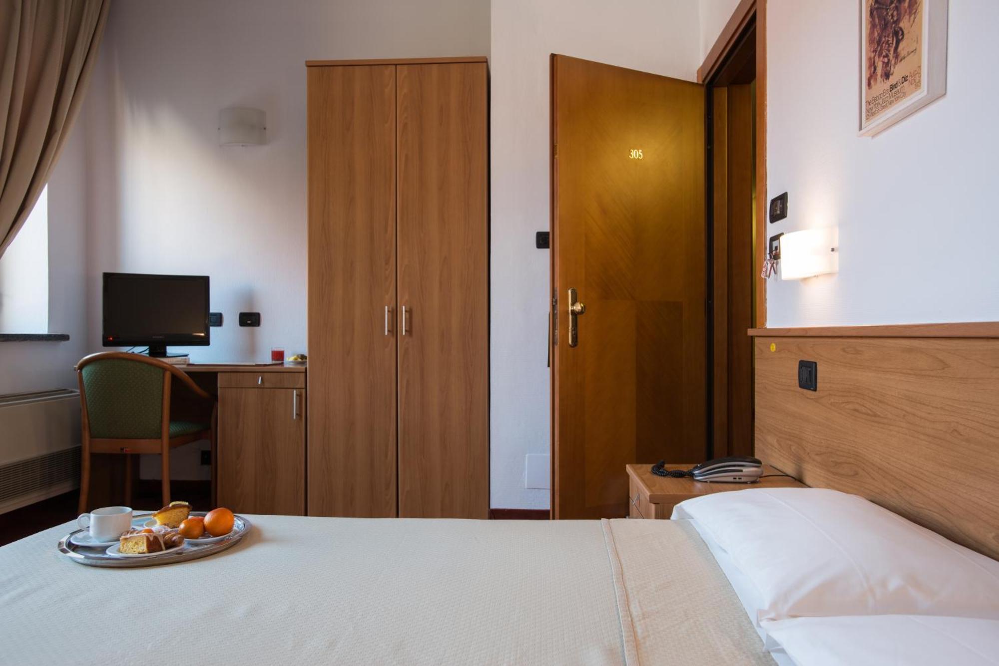 Hotel Lux Αλεξάνδρεια Δωμάτιο φωτογραφία