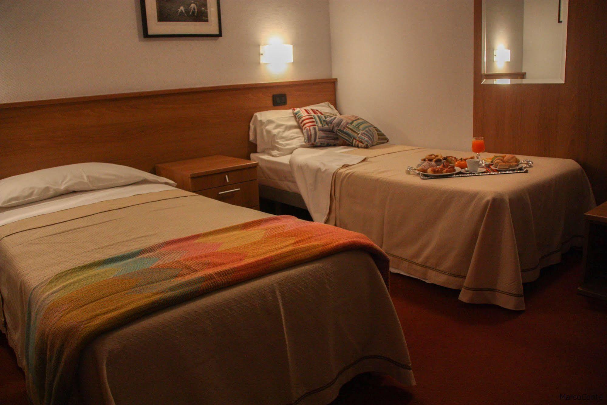 Hotel Lux Αλεξάνδρεια Εξωτερικό φωτογραφία
