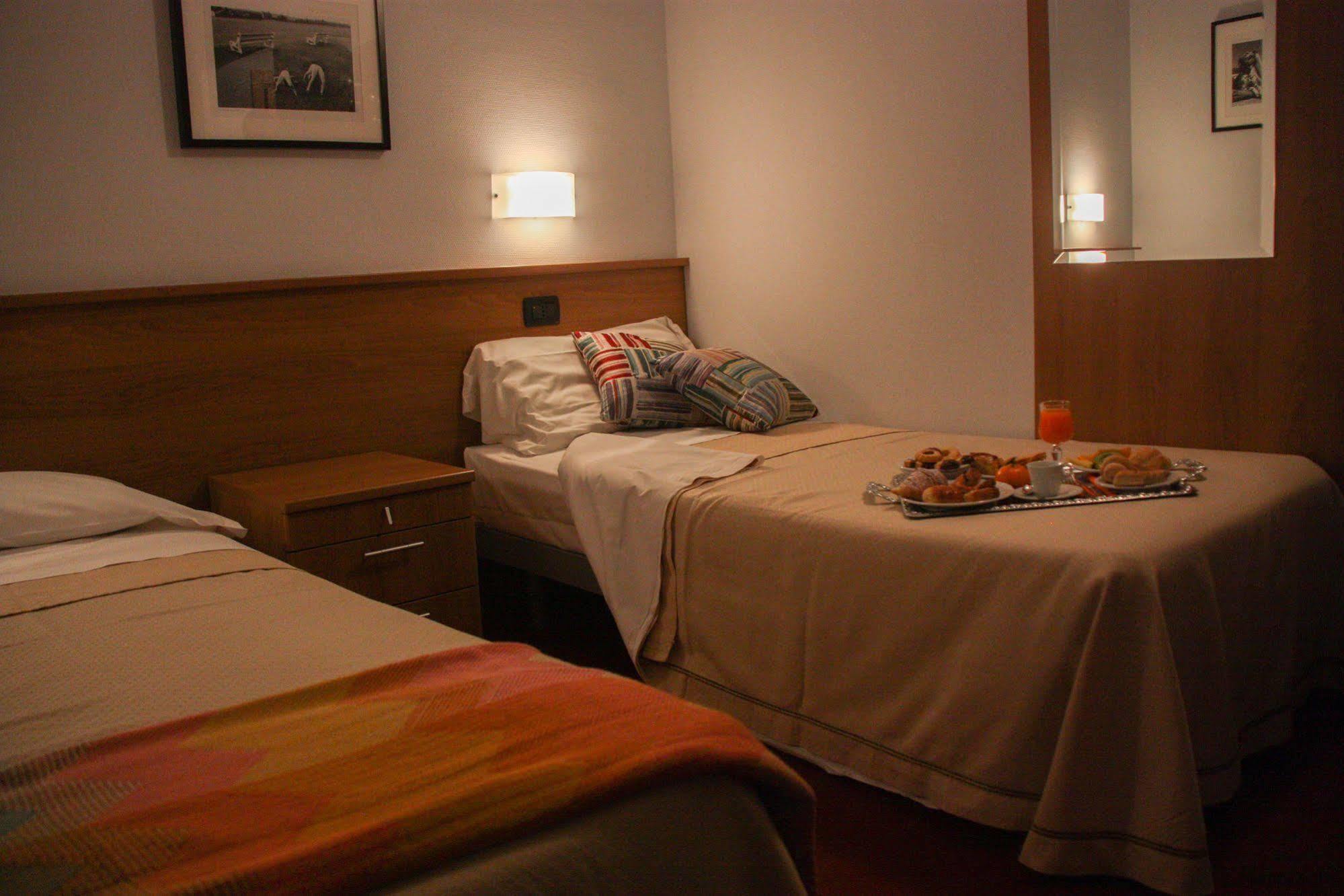 Hotel Lux Αλεξάνδρεια Εξωτερικό φωτογραφία