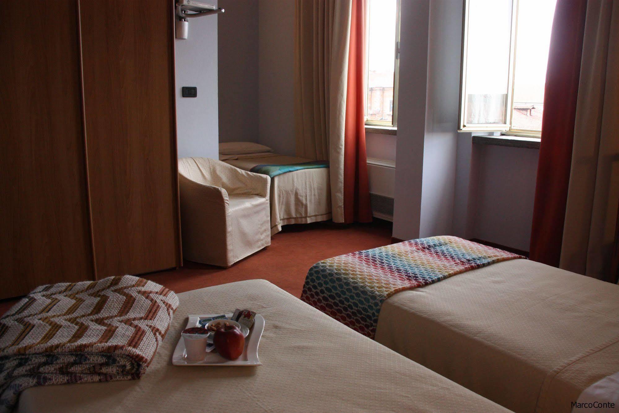 Hotel Lux Αλεξάνδρεια Εξωτερικό φωτογραφία